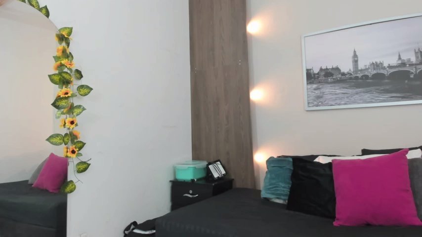 Cheryl_JONES live cam screenshot female from Colombia on Whores.exposed – Exposed XXX & Live Cams — screenshot #1
